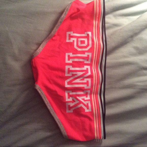 vs pink pantie - Picture 2 of 3